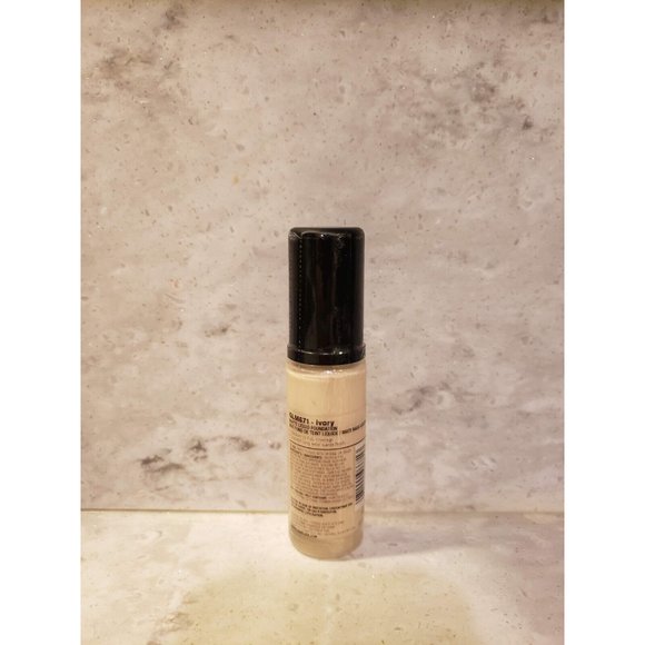 LA Girl Pro Matte High Definition Long Wear Matte Foundation GLM671 Ivory New - Picture 2 of 2